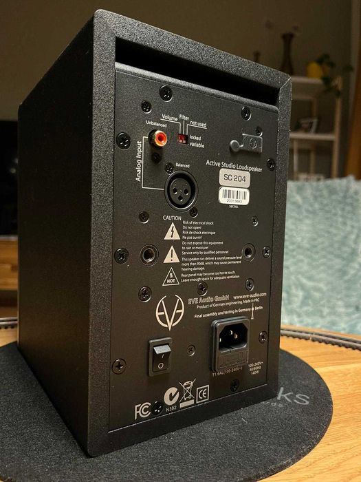 Vand monitoare studio Eve Audio SC 204