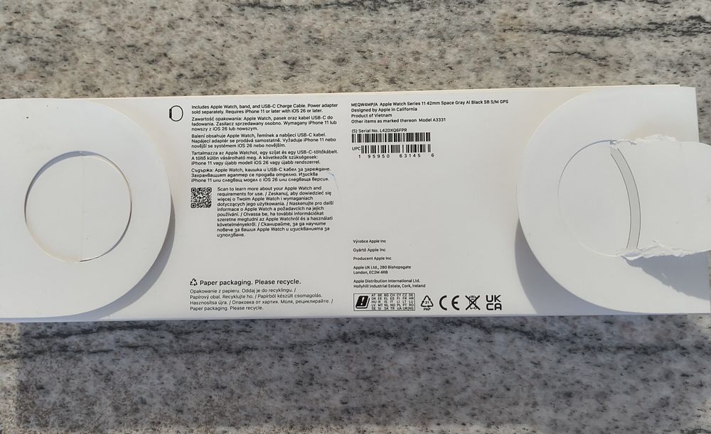 Apple Watch s11 42mm/ space grey