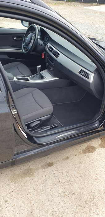 Bmw 318 d combi e91 143cp  2009