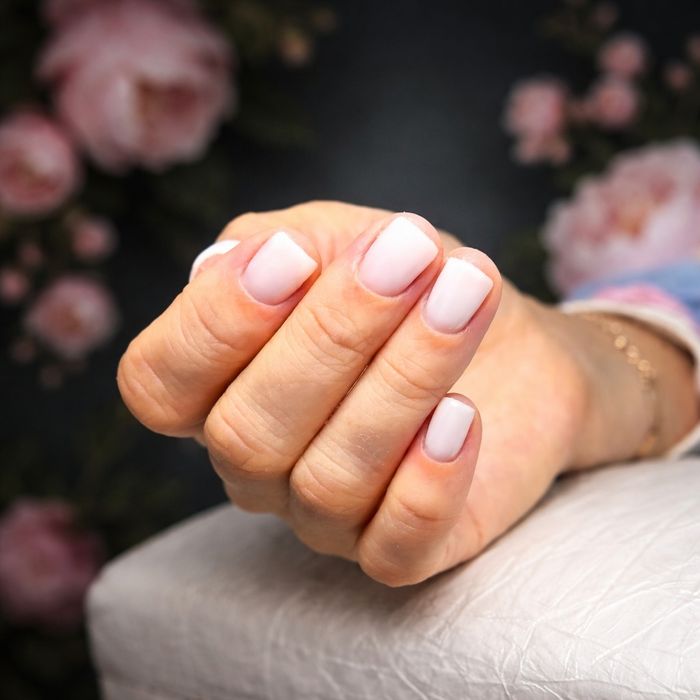 Маникюр с покрытием