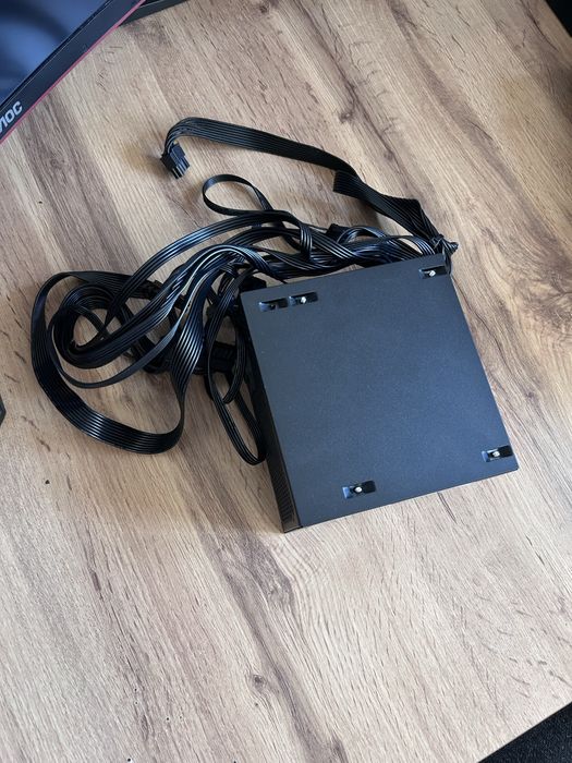СРОЧНО продам Блок питания QMAX 500W