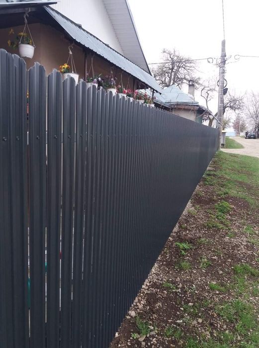 Garduri din sipca metalica, panou tip jaluzele, tabla, plasa si BCA