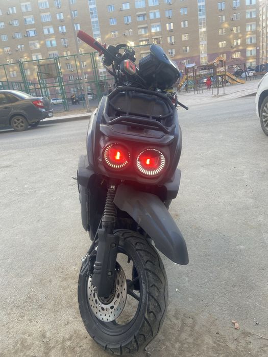 Продам скутер танк про 150куб