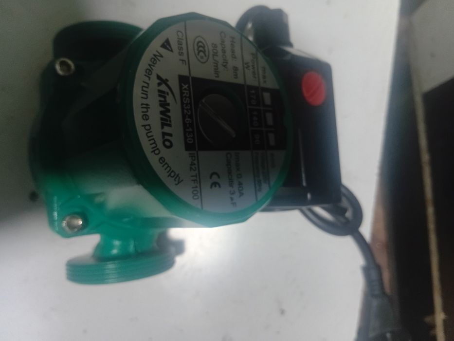 Продам поверхностный насос.