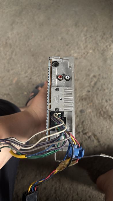 Магнитола sony оригинла и AUX USB и диск