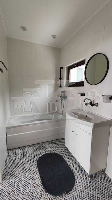 Продава се Къща в Добрич, Автогара - 160 кв.м за 1657 €/кв.м - Снимка #7