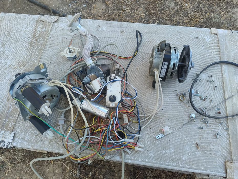 Даигатели от стриральной машины