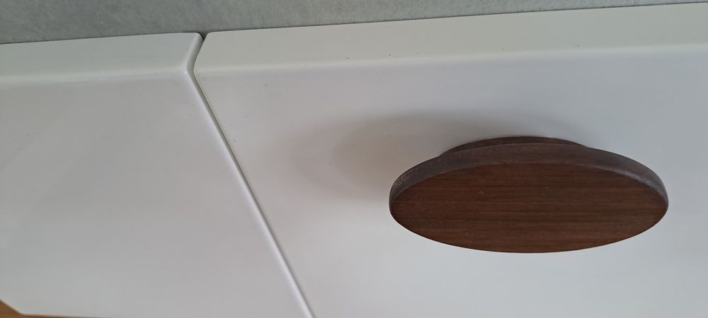 Дръжки от масивна дървесина