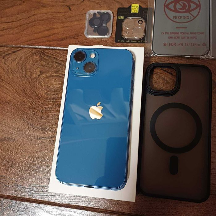 Продавам iphone 13 като нов 460лв