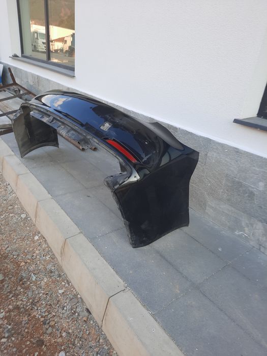 Задна броня за БМВ 7 серия.