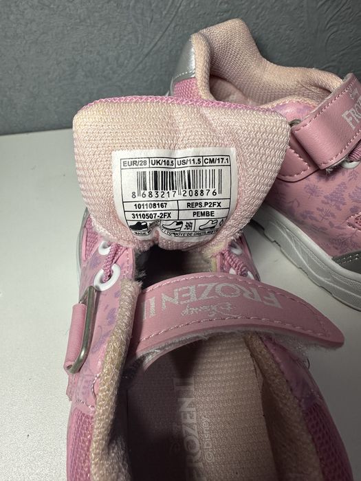 Кроссовки из Турции