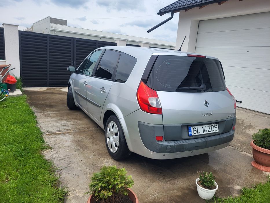 Vând Renault Scenic 7 locuri