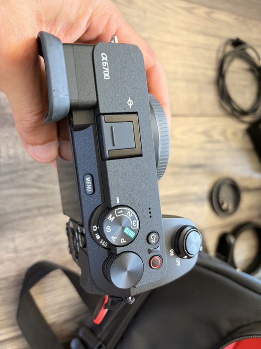 Sony A6700 Body cu accesorii si Obiectiv E 16-55mm f2.8 G SEL1655G