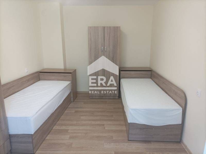 Двустаен обзаведен апартамент под наем, в района на Лятно кино Тракия,