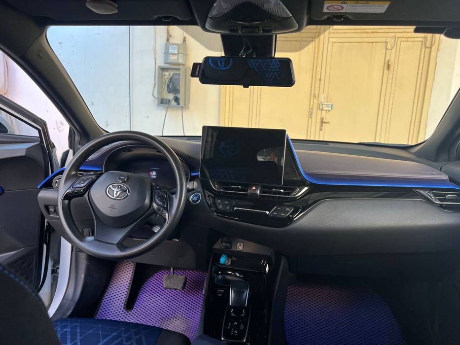 Продаю свою Tayota ChR