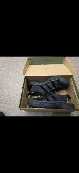 De vânzare Keen WOMENNEWPORT H2