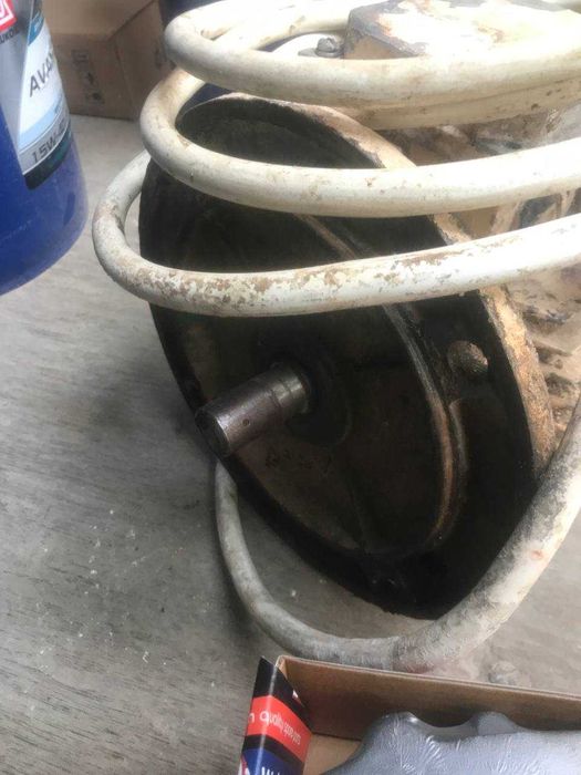 Продаётся Электродвигатель от советской тестомешалки, 3 кВт. Вал 24мм.