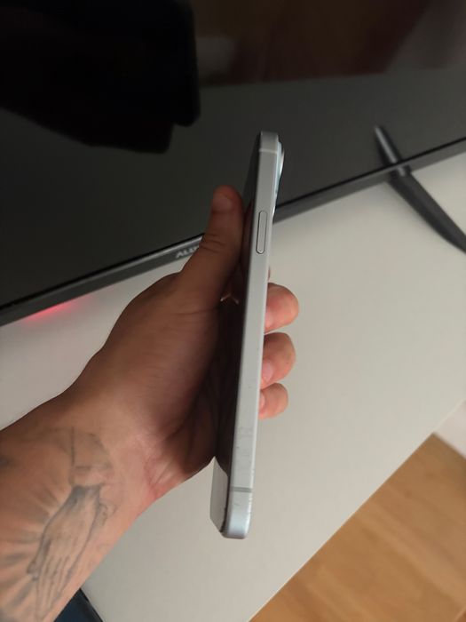 Iphone 15 PLUS, liber de retea