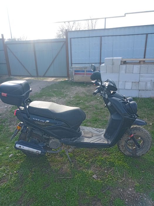 Мопед, бумер новый