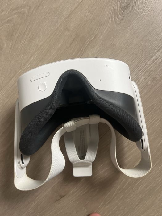 Căști VR Meta Quest 3S + cablue de conectare la PC