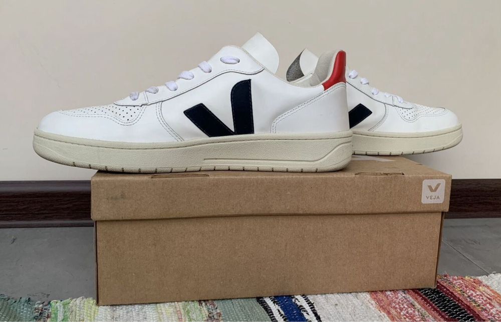 Кроссовки Veja V-10
