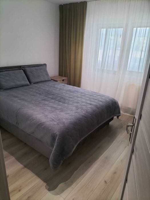 Vand apartament 4 camere Caracal HCC 90mp et2
