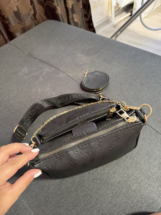 Geanta LV neagra