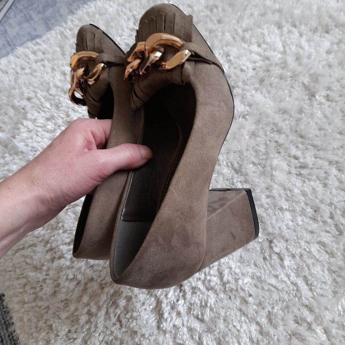 Pantofi noi marime 35
