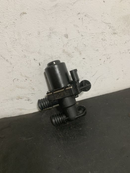 Pompa recirculare BMW Seria 5 E60 E61 | 6920226 pompa incalzire apa