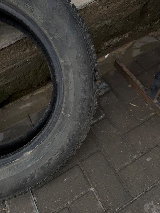 Продам шины липучки зимние