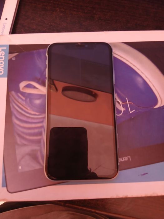 Vand un Iphone-11 mai multe detalii la telefon