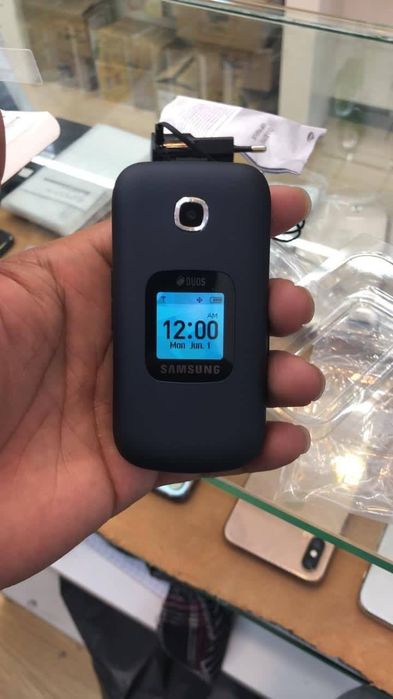 Samsung Gusto 3 Duos Yengi Dualsim Dostavka GSM 2 ta ekran