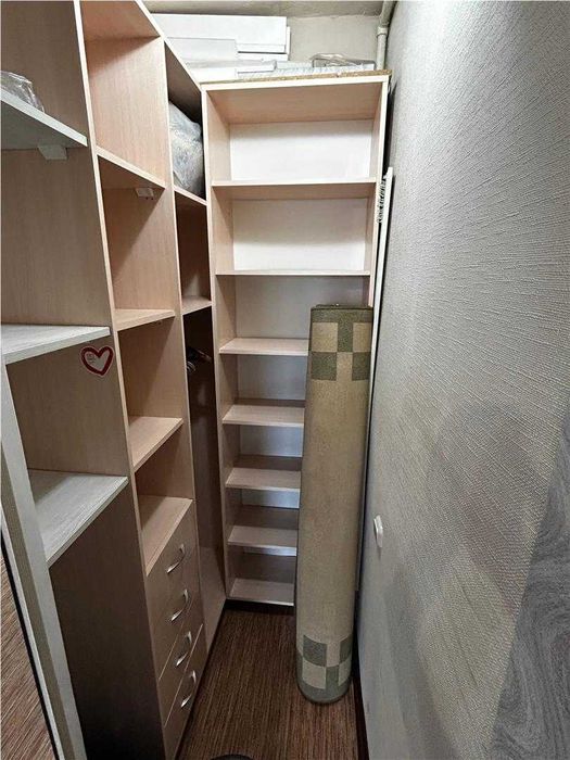 Продаю 1-комн. Полетаева, 4 этаж