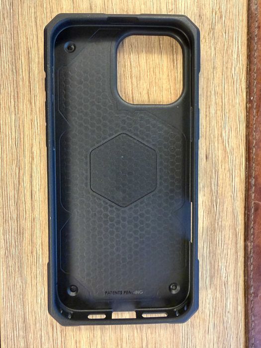 Vand husa iPhone 16 Pro Max UAG Monarch Pro ca noua