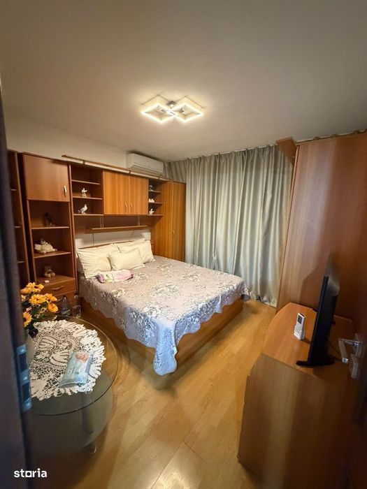 Apartament 3 camere decomandat-Zona Steaua-Shopping City-Mobilat