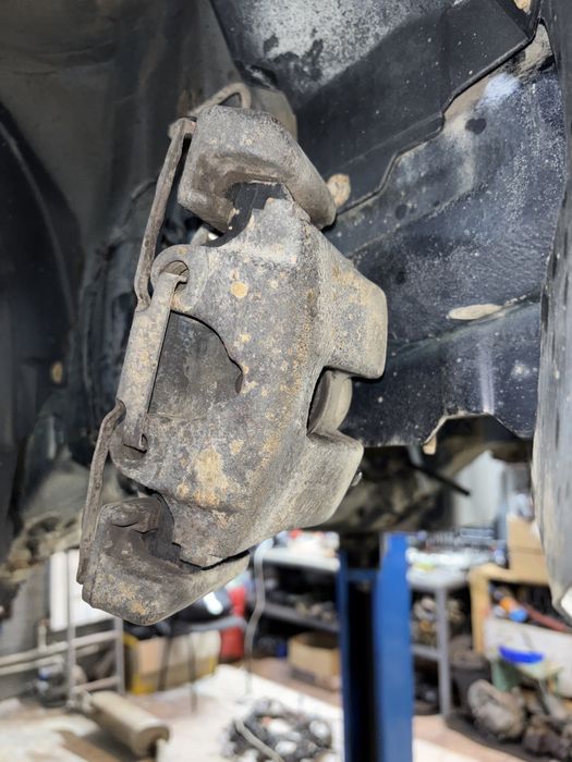 Передние Суппорта BMW e46 316i