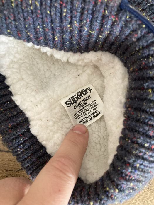 Зимна шапка Superdry