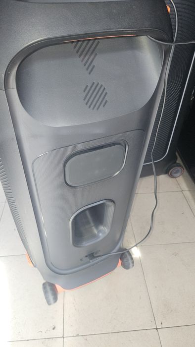JBL partybox 710-перфектен звук