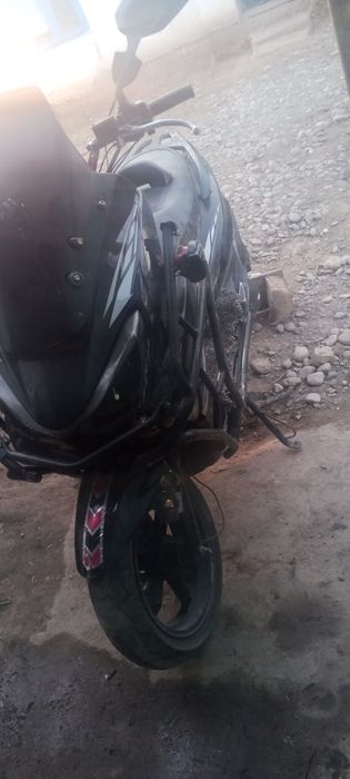 Sukuter.suruchni.sotiladi.150kub