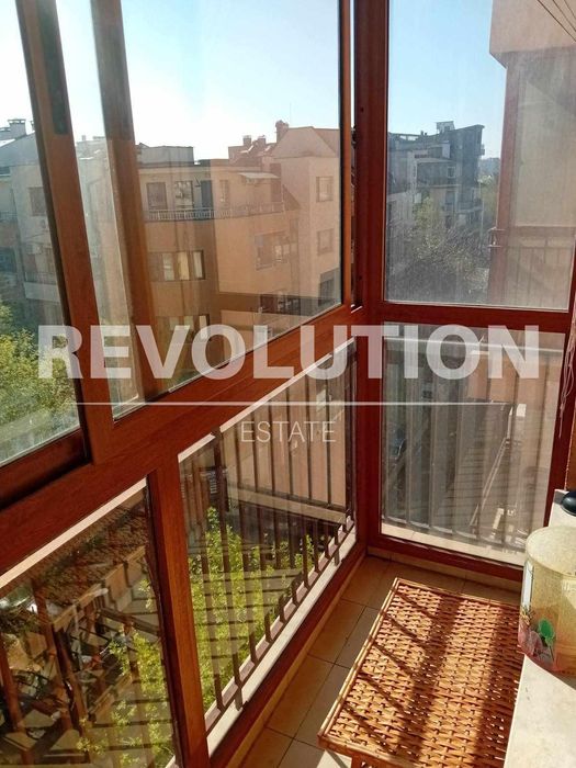 Дава се под наем Тристаен апартамент в Варна, Лятно кино Тракия - 89 кв.м за 450 € - Снимка #8