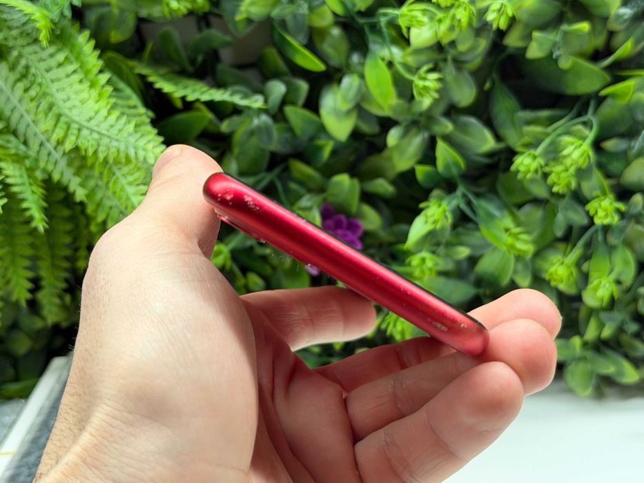 iPhone 11 64GB 100% батерия RED