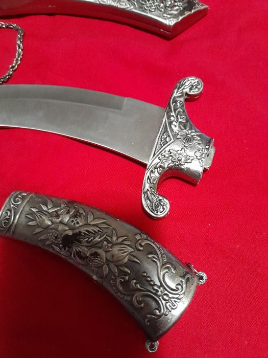 Cuțit / iatagan vintage deteriorat