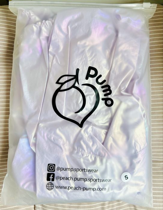 Дамско спортно яке тип ветровка