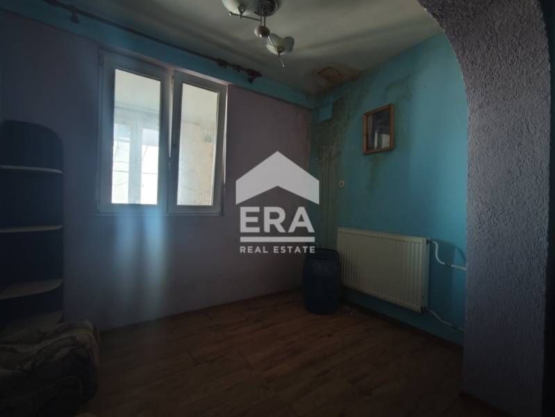 ЕКСКЛУЗИВНО! ЕРА Дръстър предлага за продажба къща на две нива в кв. И