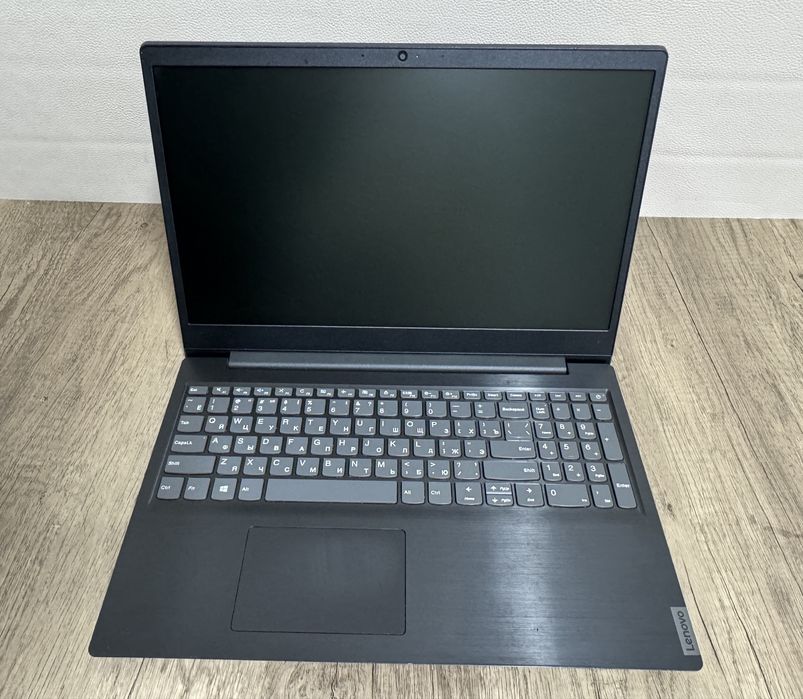 Ноутбук для работы и учебы Lenovo 2020г