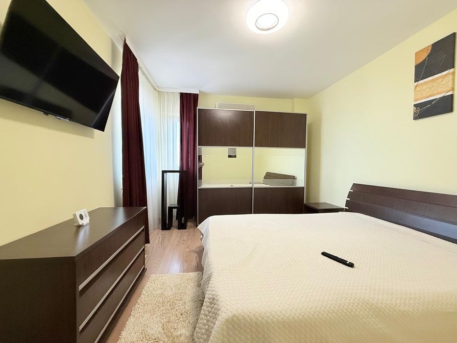 Vând apartament 3 camere Faleză Nord, Constanța