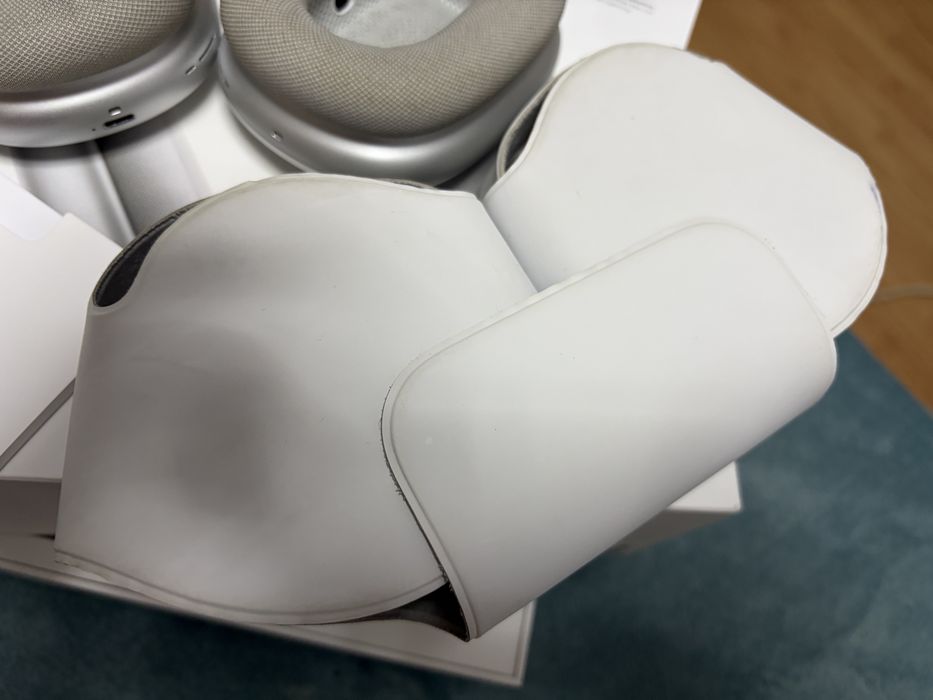 airpods max cu cutie