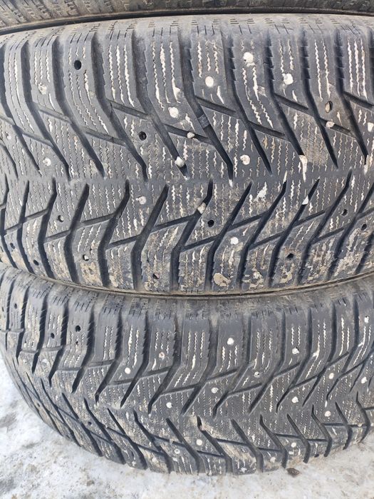 Продам комплект зимней резины