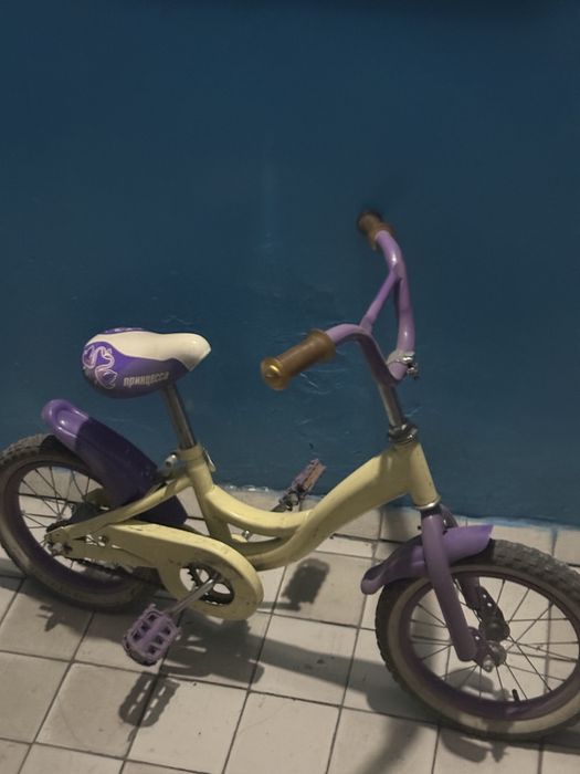 Прлдам детский велосипед