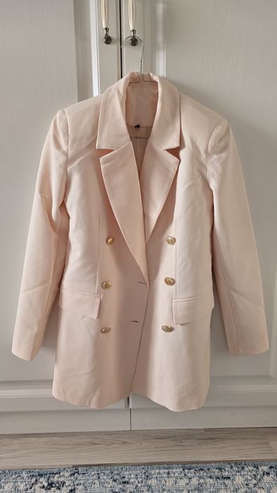 Sacou trendyol nou fara eticheta